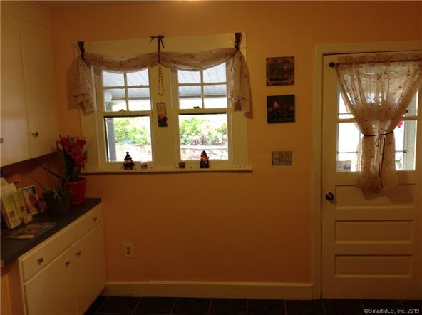 333 Scott Swamp Rd, Farmington, CT 06032